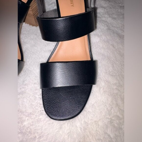 Old Navy Faux-Leather Slingback Block Heel Sandals Color Black Jack Size 9 - Picture 9 of 9